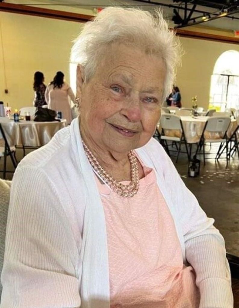 Dorothy Marie (Sturgeon)  VanGilder