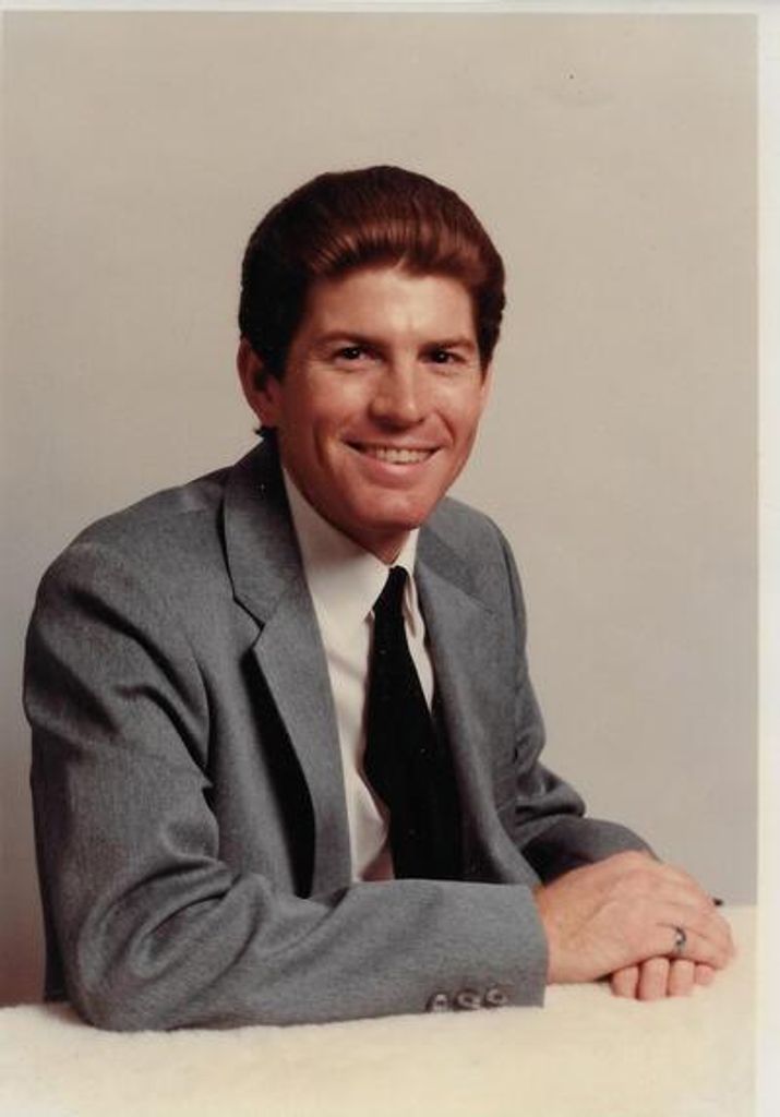Michael Leon Hooper Profile Photo
