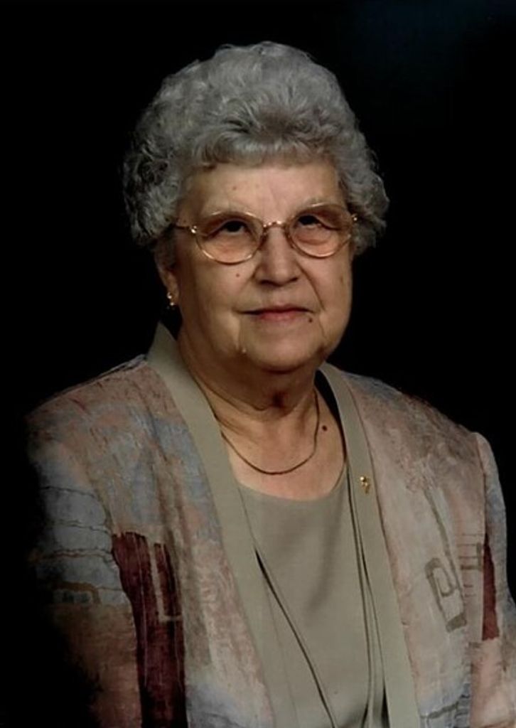 Maxine Warren Profile Photo
