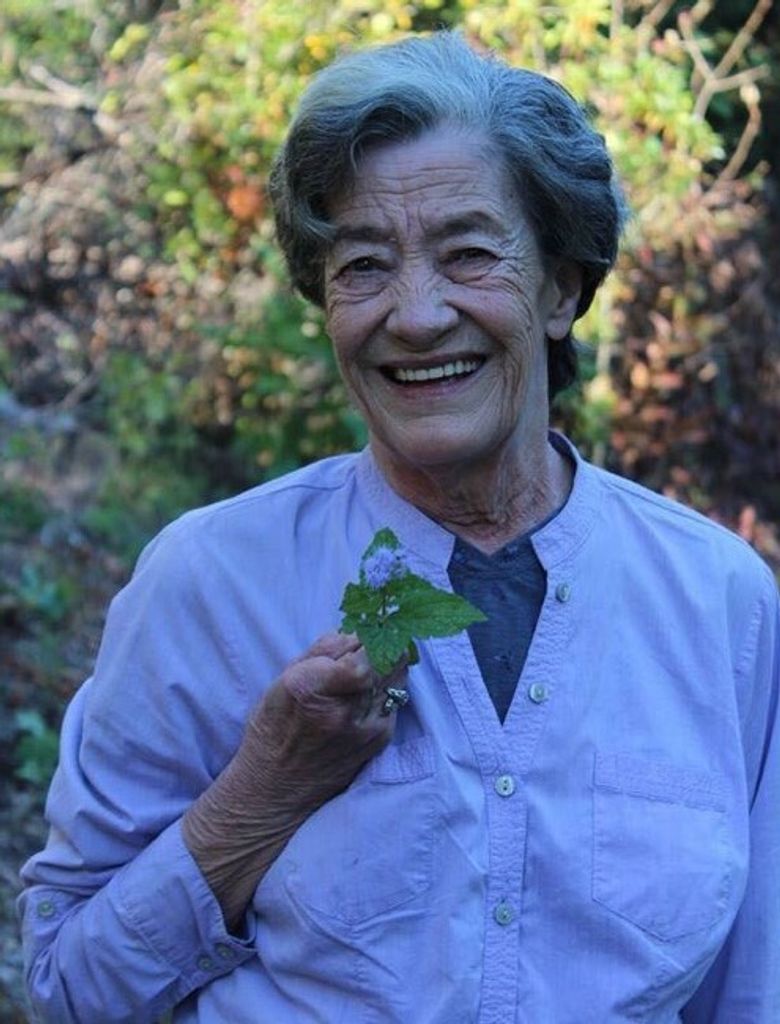 Elizabeth Sue Abney Profile Photo
