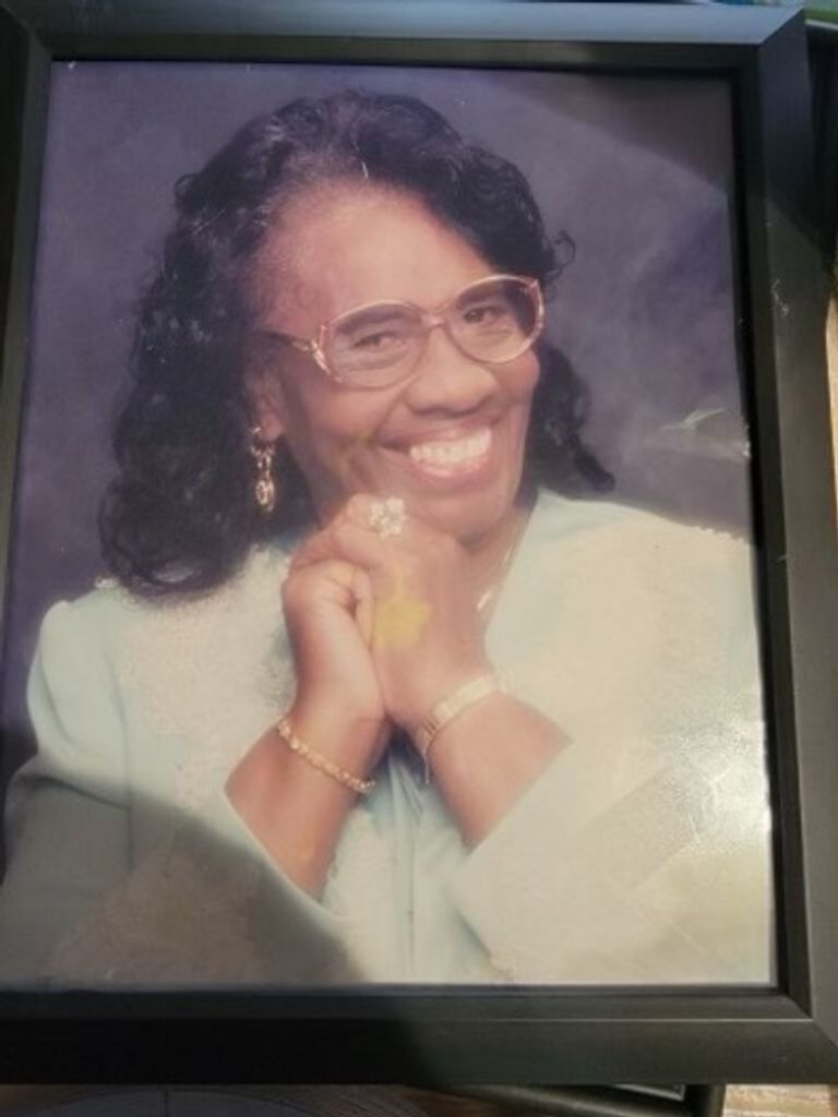 Mrs. Maude Esther Underwood Profile Photo