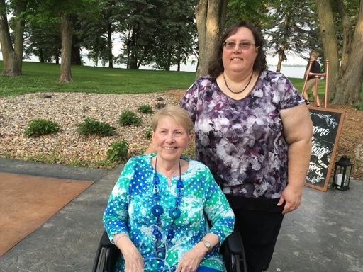 Linda Kay Davis photo gallery thumbnail 42 of 45