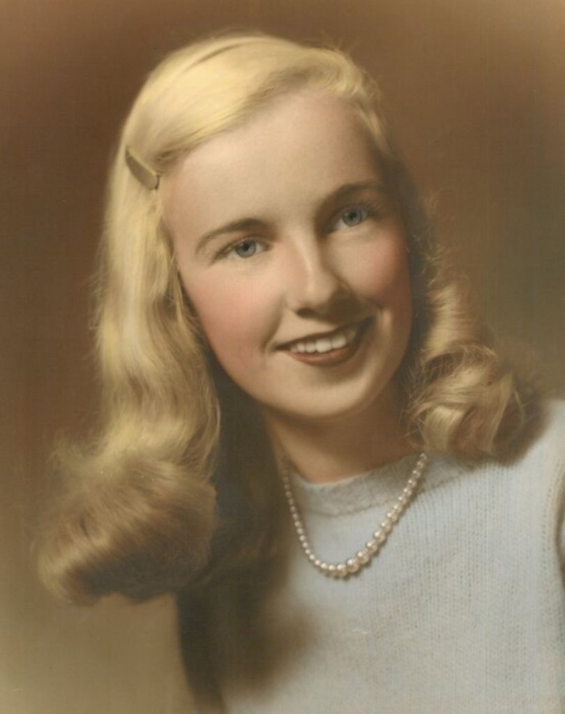 Mary Therese "Sis" (Mahoney)  Venezia