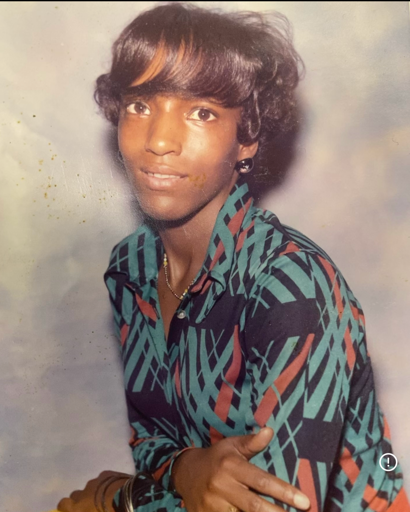 Miss. Hazel Diggs Profile Photo