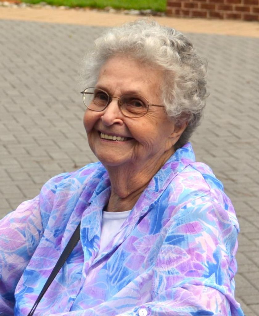 Suzanne Miller Profile Photo