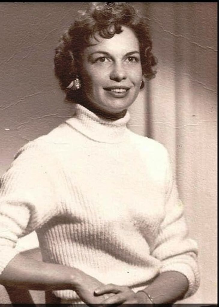 Helen Louise Mercier Dier Profile Photo