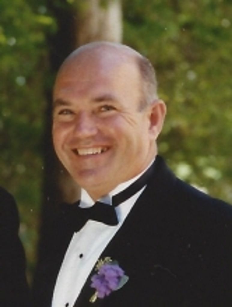 Mark  Robert HULL