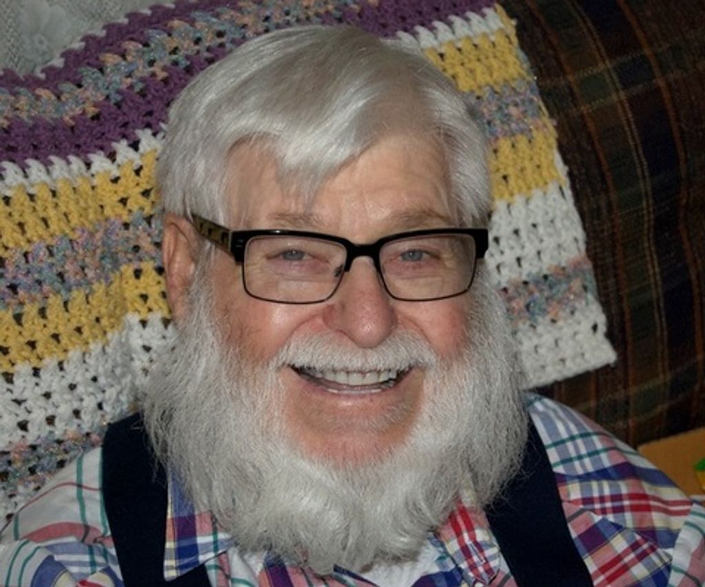 Tom Mills