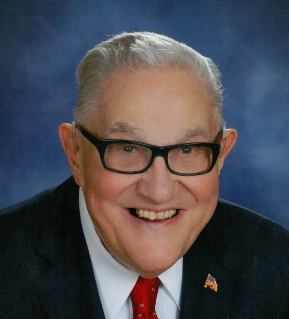 Roland "Rollie" Albert Benzow, Sr.