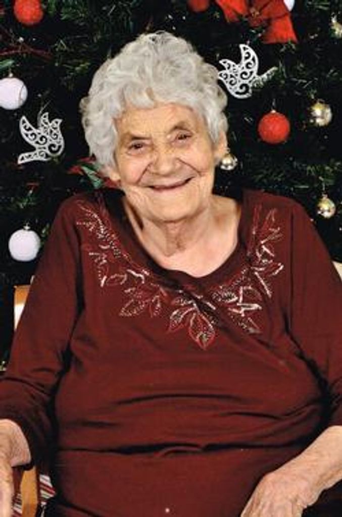 Lucy Elizabeth Dicks Profile Photo