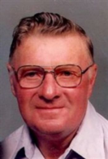 Robert R. "Bob" Williams photo gallery thumbnail 1 of 2