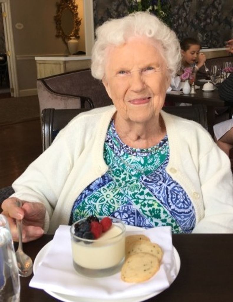 Eleanor (White)  Russell