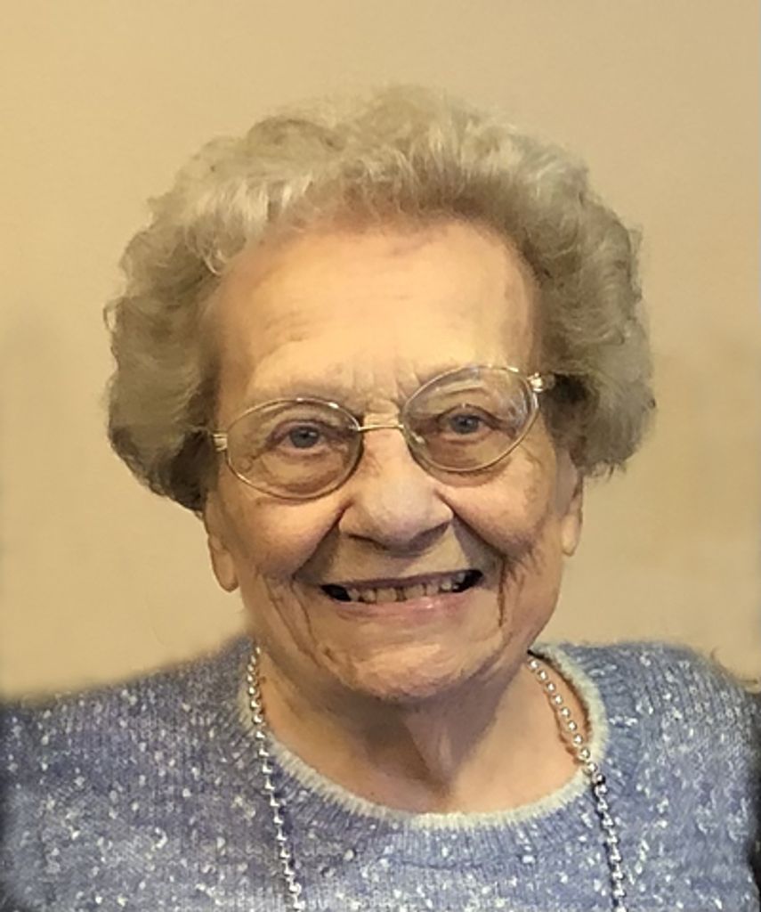 Evelyn Anne Dillon Profile Photo