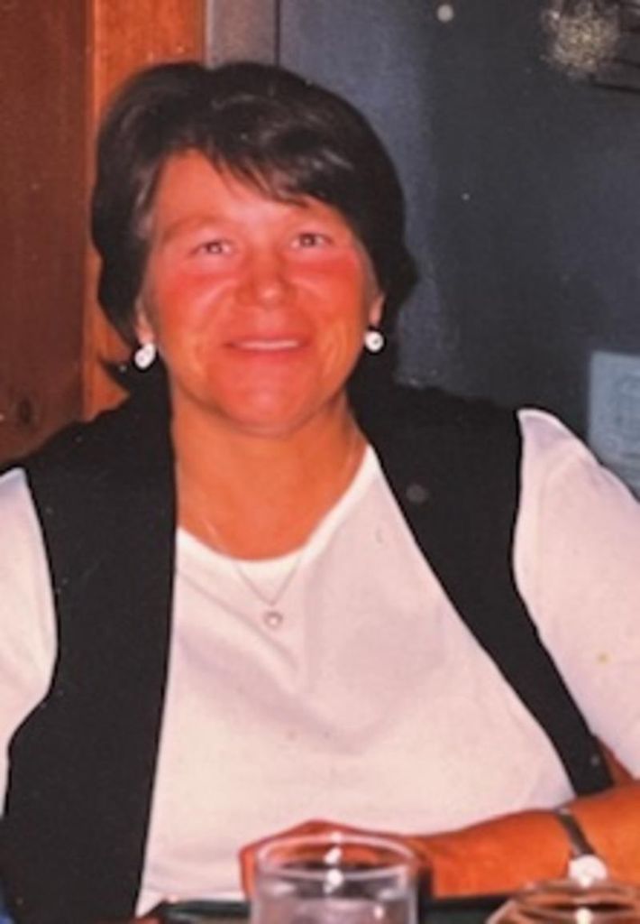 Joanne Wiggin Profile Photo