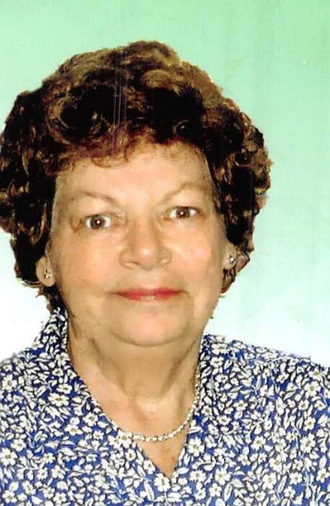 Evelyn R Creedon