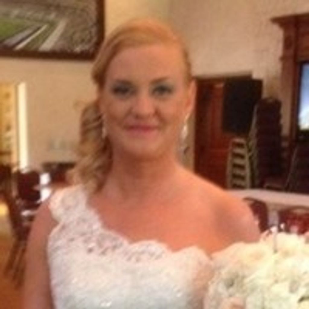 Jamie R. Knowles