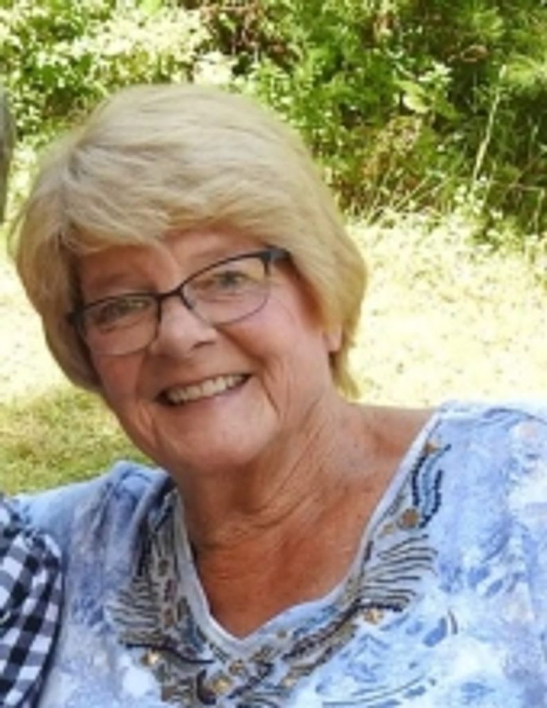 Donna M Larkin
