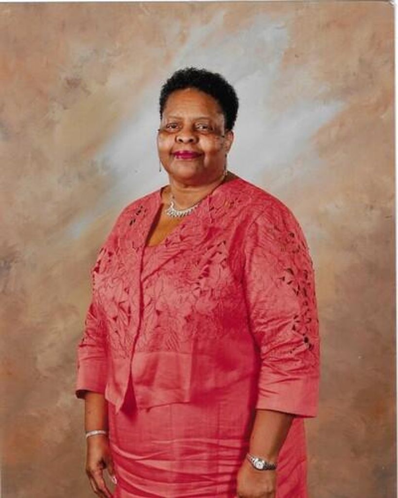 O'Lillie Russell Profile Photo