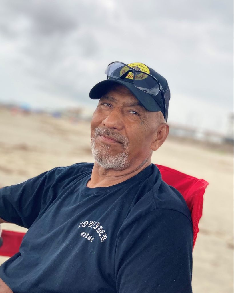 Julio Pedro Cruz Profile Photo