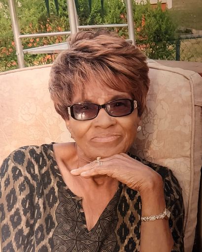 Carrie Lou Bennett's obituary image