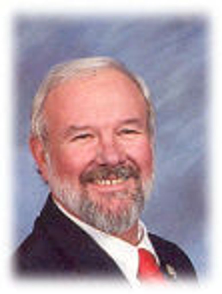 Thomas Wayne Hall Profile Photo