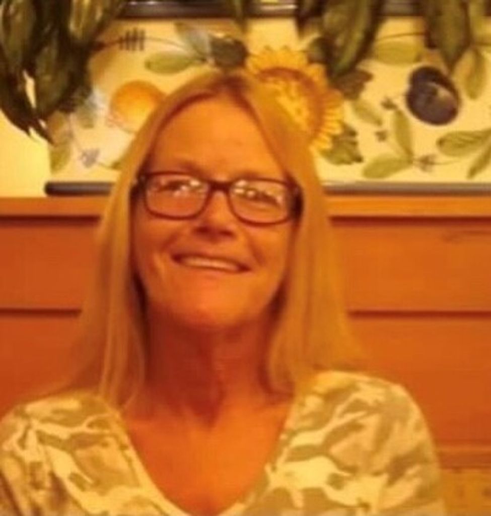Robin Louise "Saam" Jackson