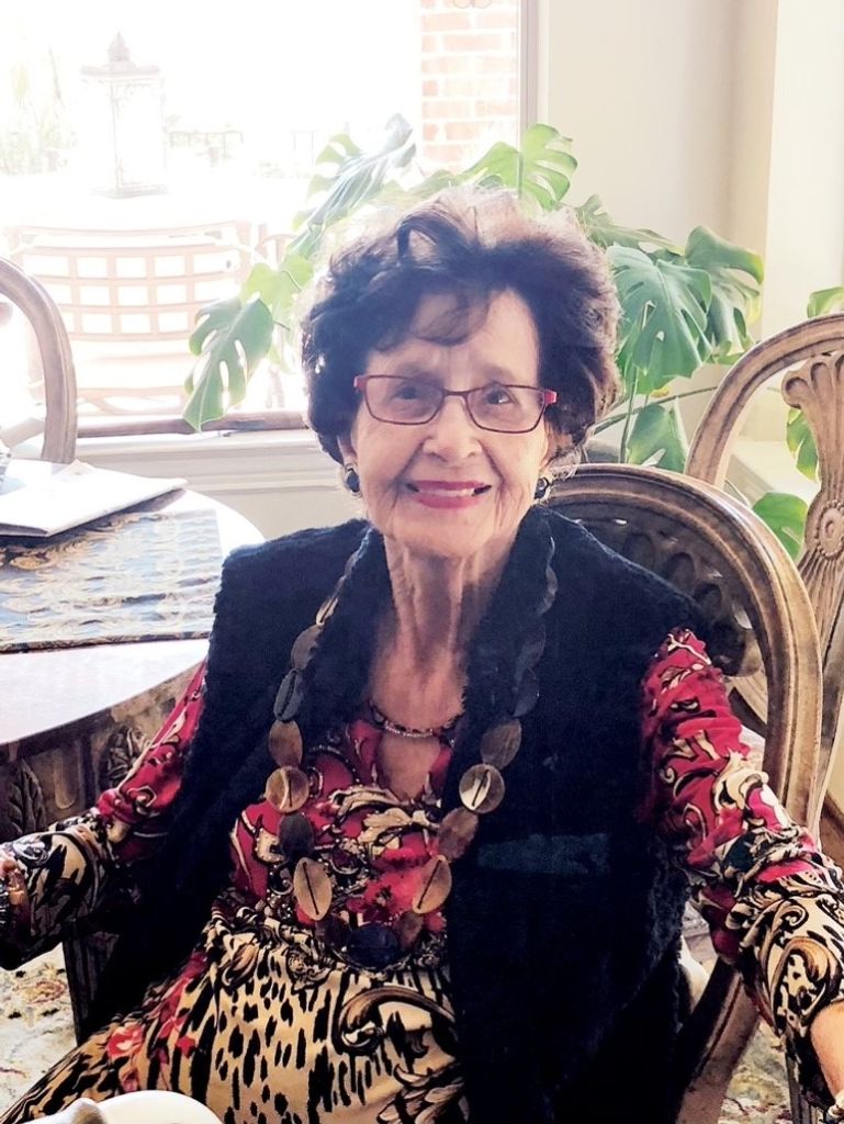 Andrews, Doris Holland