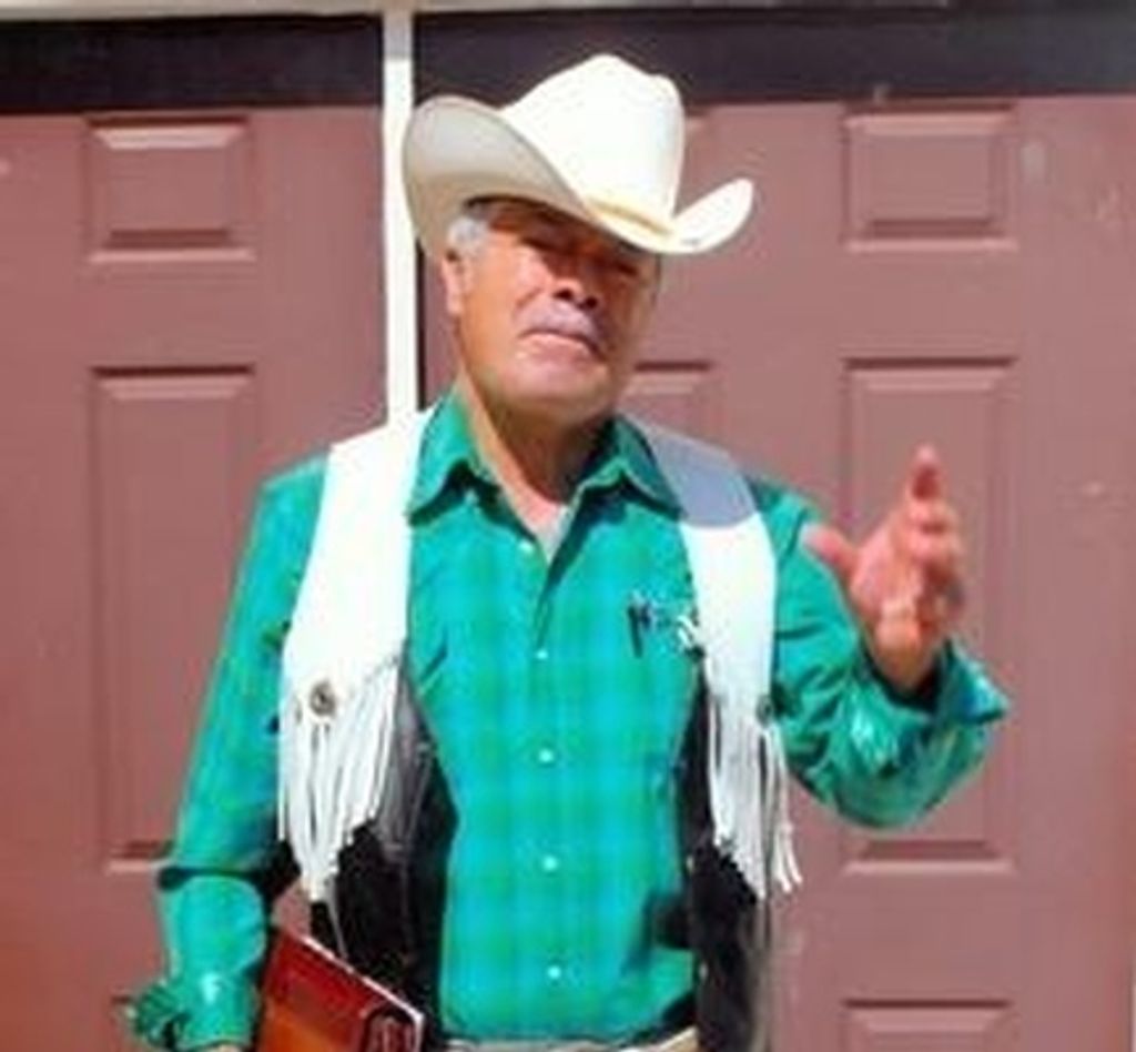 Adolfo Hinojos