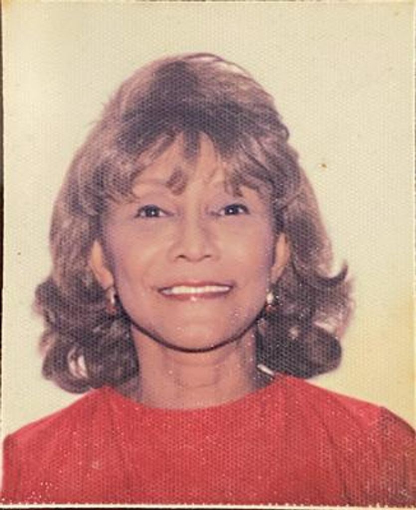 Betty Molina Profile Photo