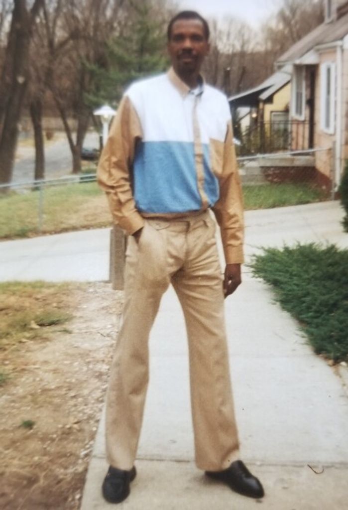 Donnell R Brown