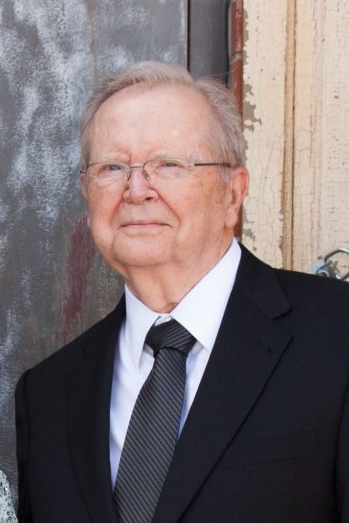 Paul Lowary