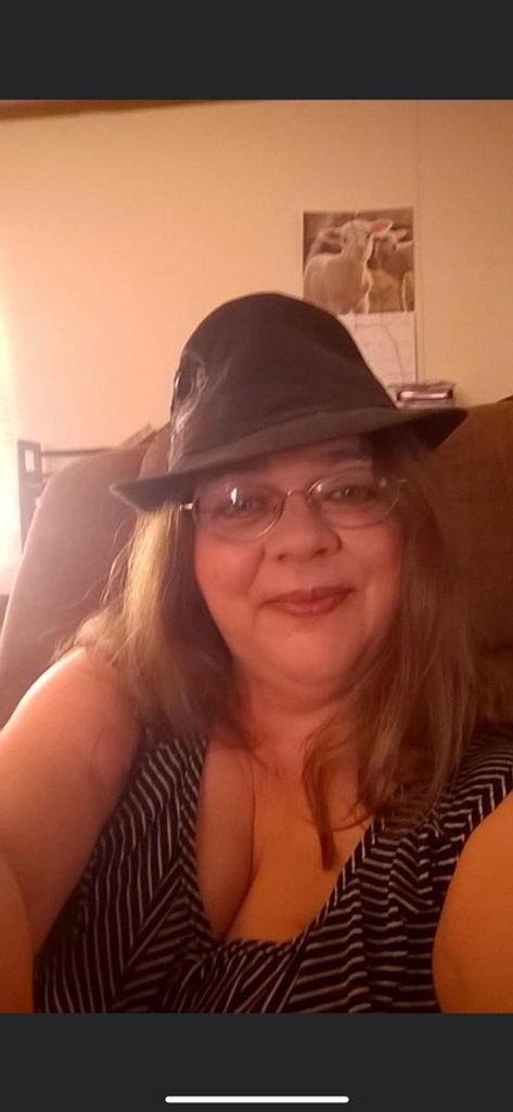 Lynne Marshall Hall Profile Photo