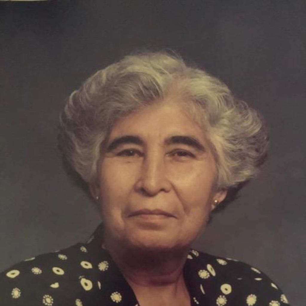 Pola Vasquez