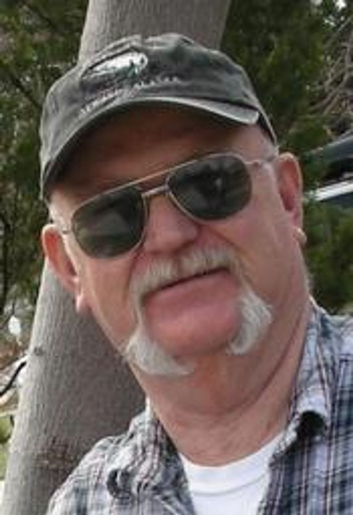 Larry Lee Utzinger Profile Photo