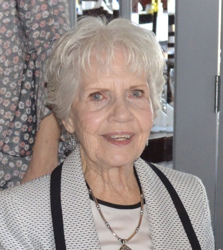 Theresa Ann "Pat" (Wiltgen)  Hennigan