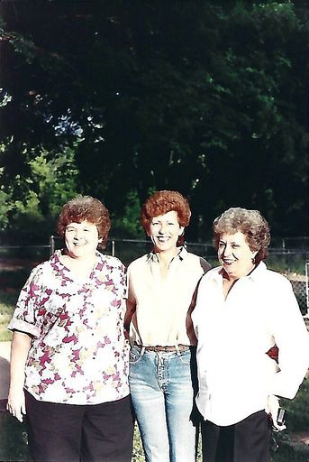 Marilyn Jane (Sewell)  Hinyard photo gallery thumbnail 3 of 37