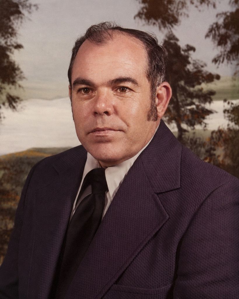 Thomas Losure Burchett Profile Photo