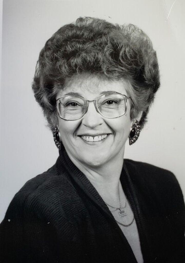 Betty Holland Profile Photo
