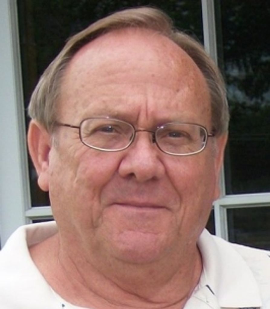 Kenneth "Larry" Reynolds