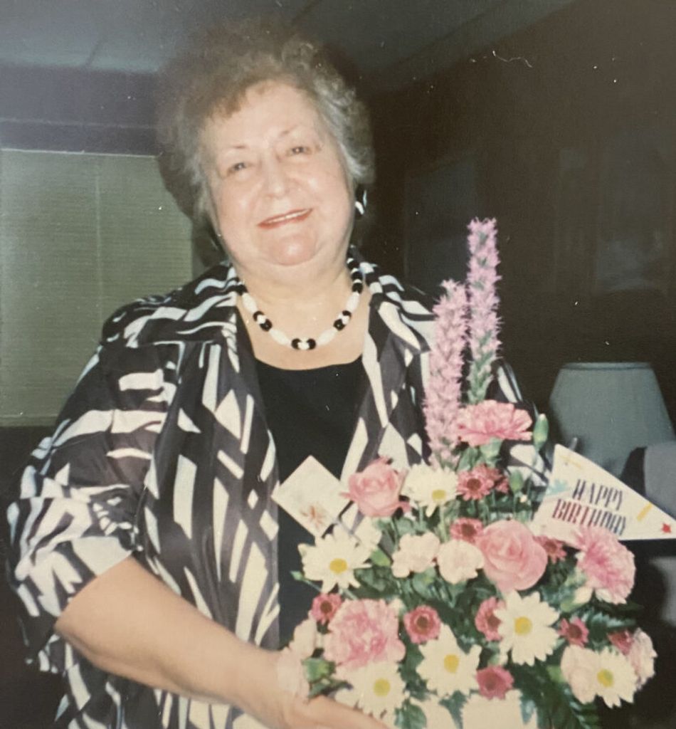 Violet Desjarlais