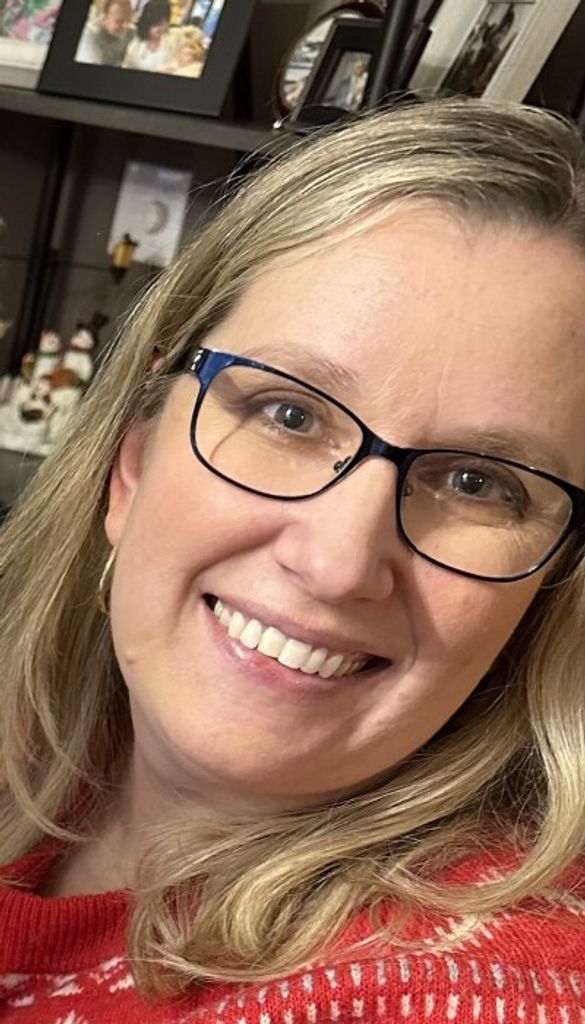 Gina Baroness Kovach Profile Photo
