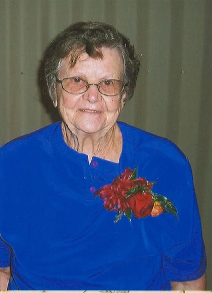 Esther Mader Profile Photo