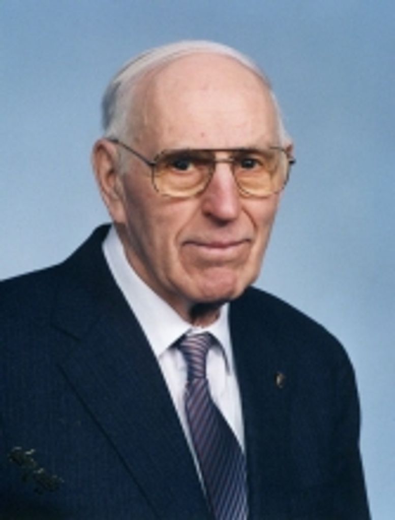 La Vern" Lou" Gosewehr