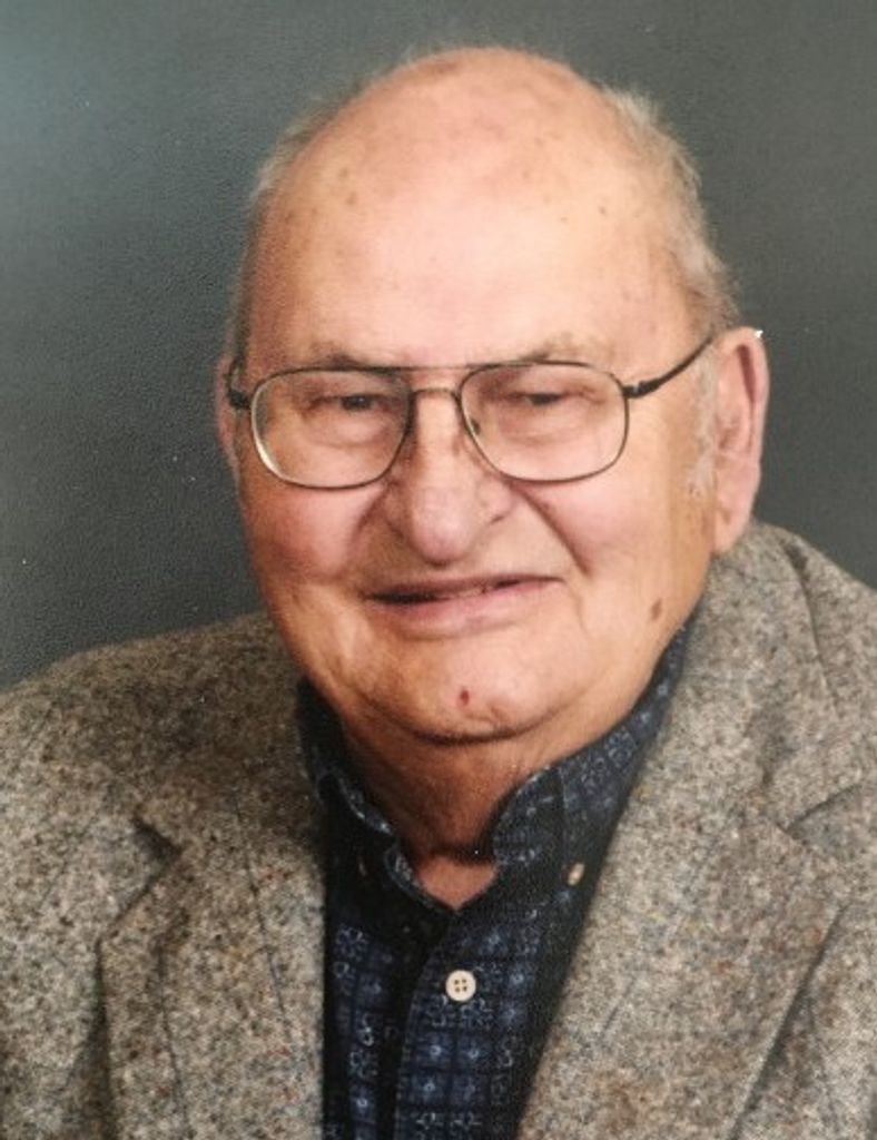 Arlo "Bob" Pfahl Profile Photo