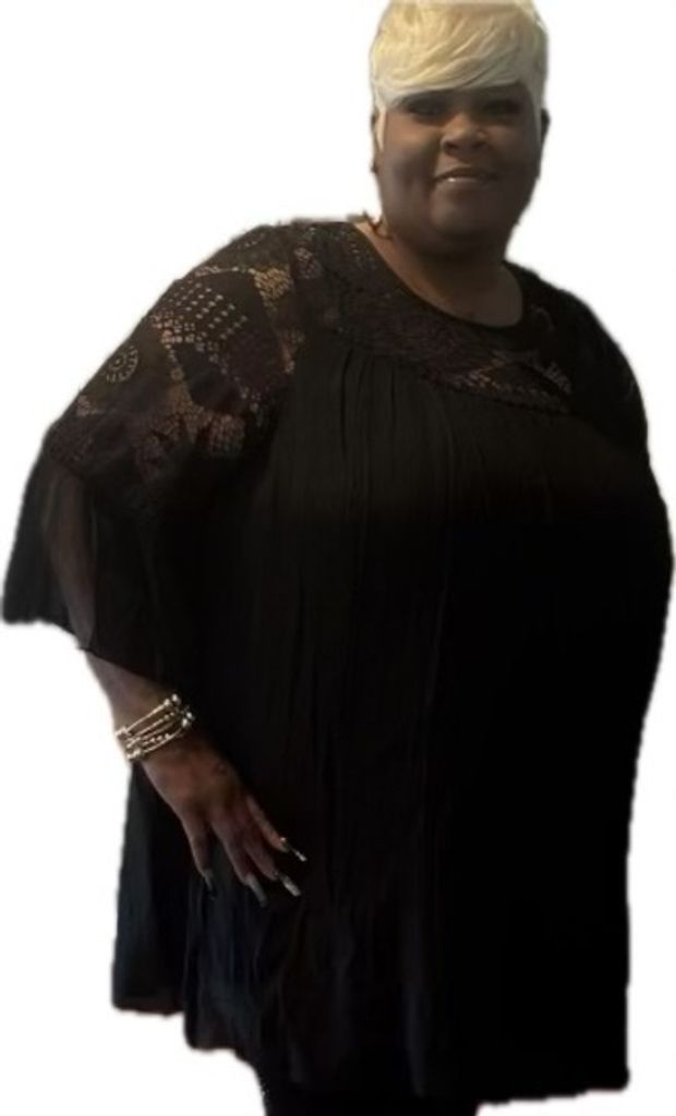 Charlotte Selvie Profile Photo