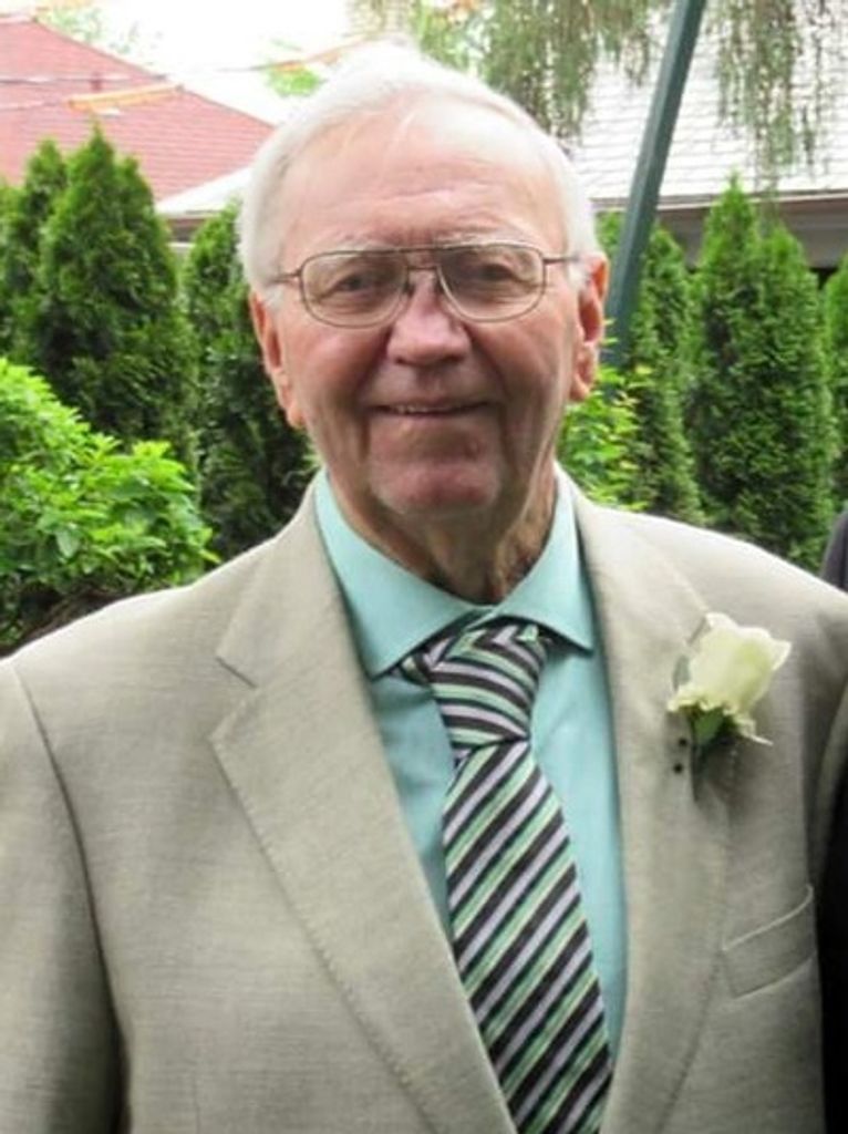 Warren Whitcomb Roberson Profile Photo
