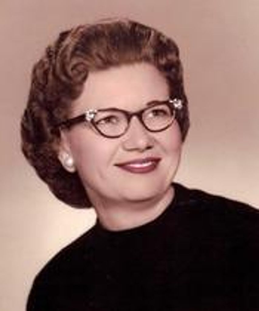 Lavelle Dorothy Bender