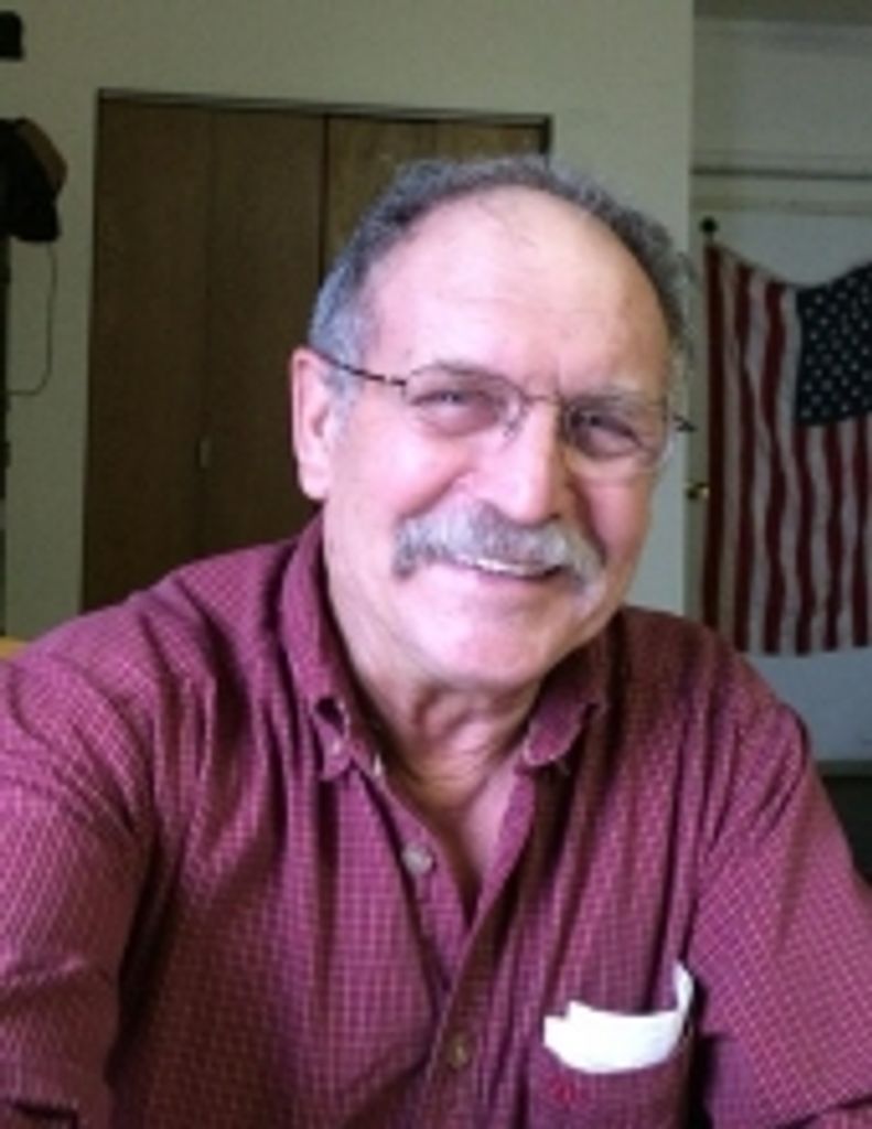 Willis Lyle Huggins Profile Photo