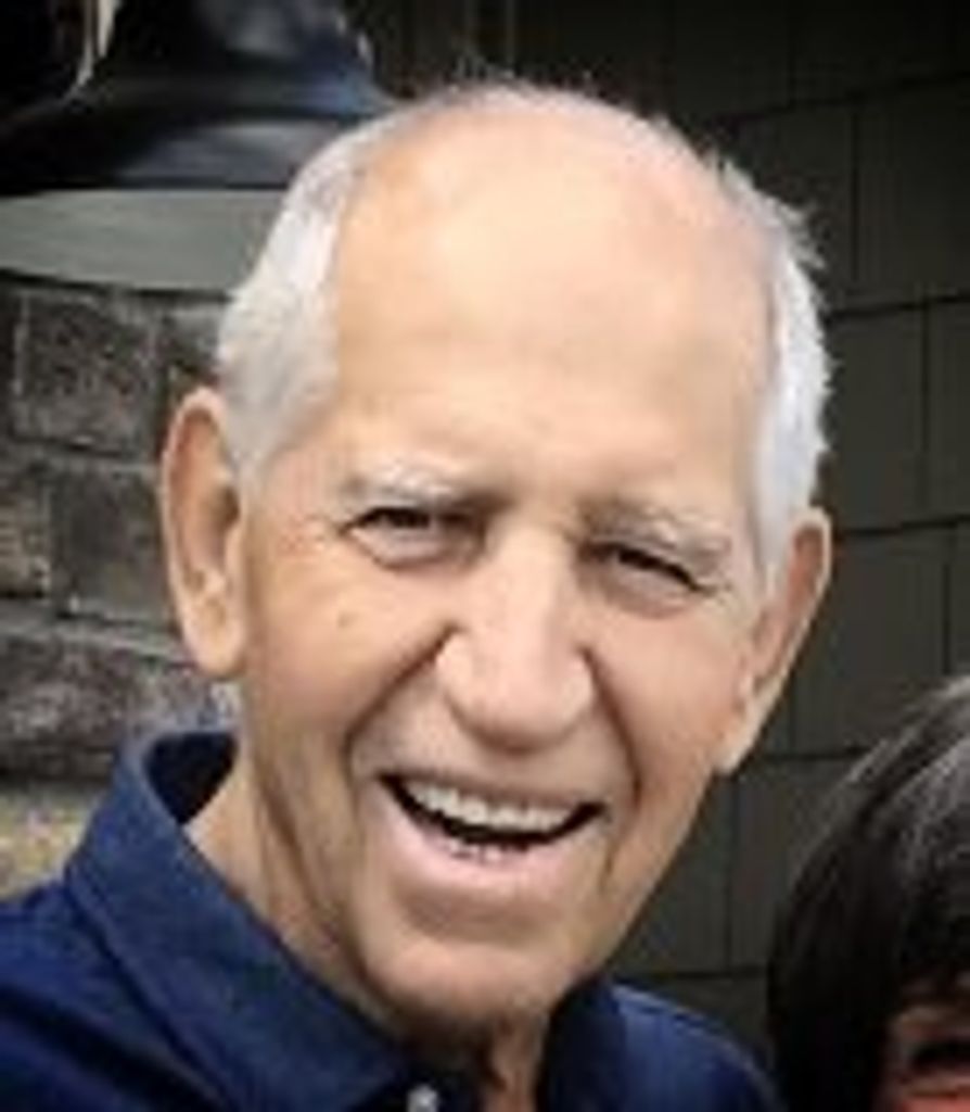 Louis Karakas Profile Photo
