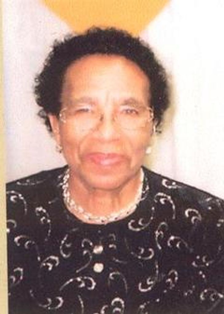 Carolyn (Nichols)  Birckhead